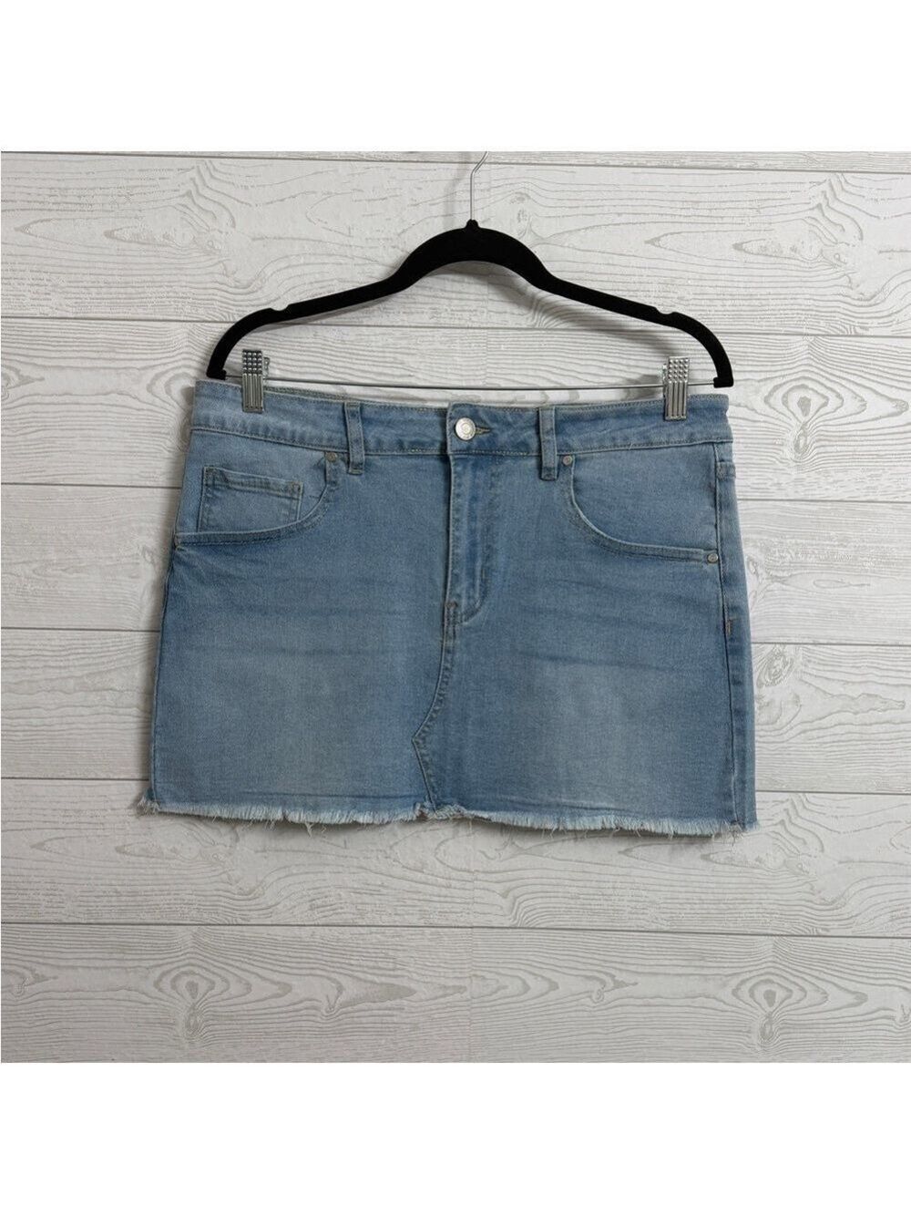 Rise Supply Women’s Denim Stretch Mini Skirt. Size XL